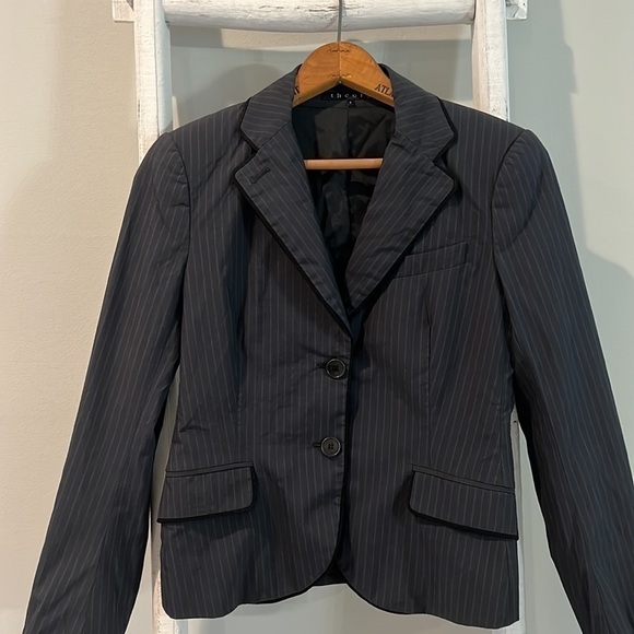 𝅺THEORY cotton blend classic pinstripe two button blazer size 4 - Picture 6 of 10